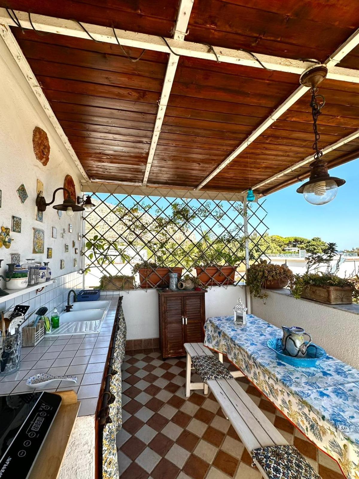 Casa Lunastella Locazione Turistica モンデッロ エクステリア 写真