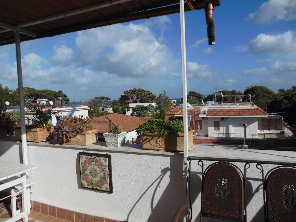 Casa Lunastella Locazione Turistica モンデッロ 部屋 写真