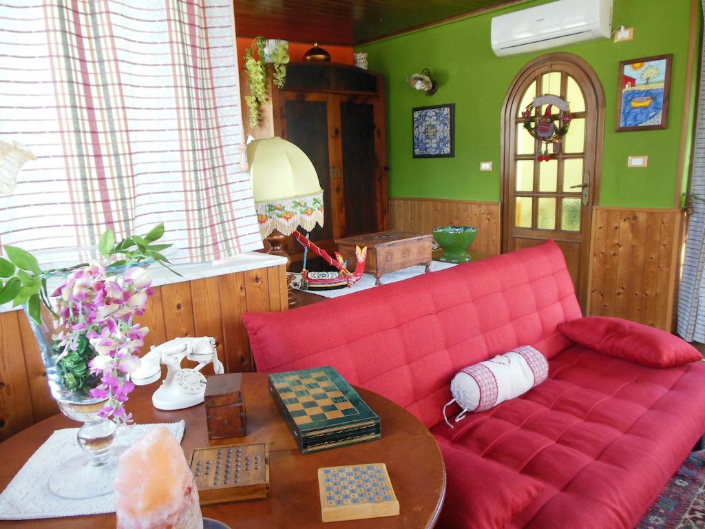Casa Lunastella Locazione Turistica モンデッロ 部屋 写真